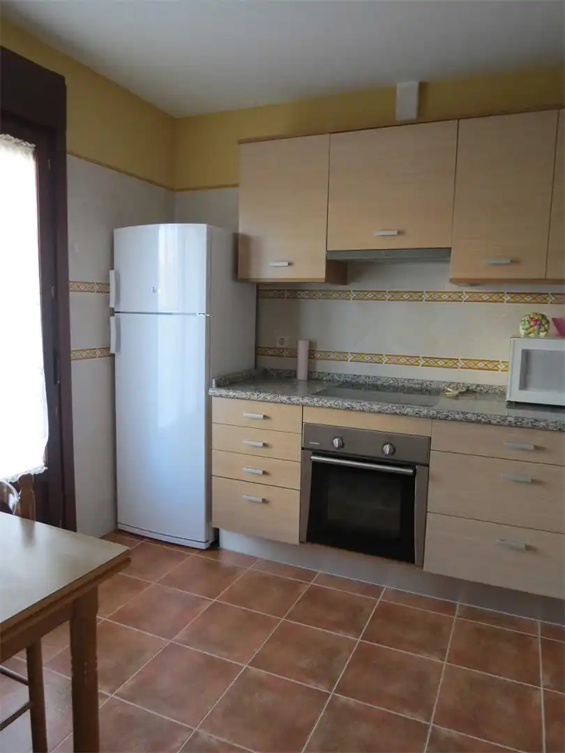 Casa o xalet en venda a Quejigal, 10, Sepúlveda Cuina de Casa o xalet en venda en Sepúlveda amb Calefacció, Parquet i Terrassa