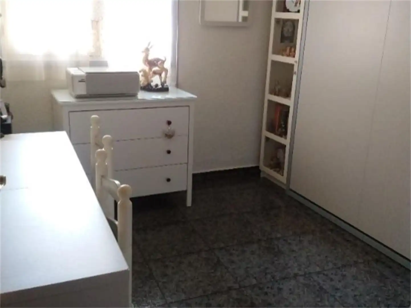 Piso en venta en Gran Vía Urb.el Pino-la Manga C-1, 1, Zona Galúa - Calnegre Habitación de Piso en venta en La Manga del Mar Menor con Aire acondicionado, Terraza y Piscina