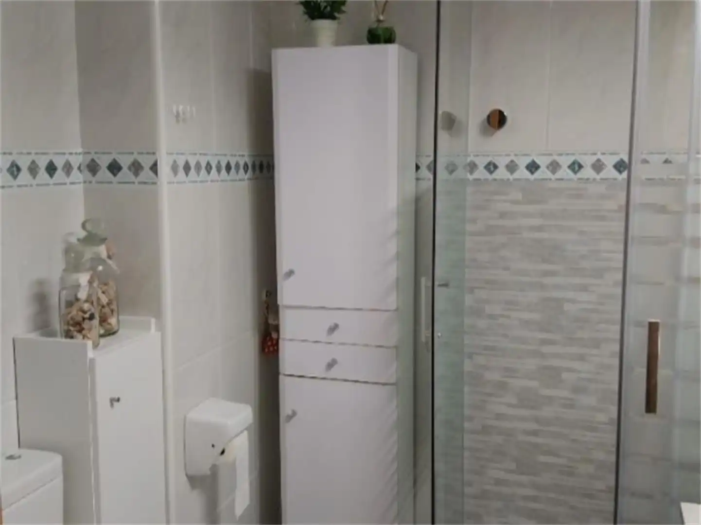 Piso en venta en Gran Vía Urb.el Pino-la Manga C-1, 1, Zona Galúa - Calnegre Baño de Piso en venta en La Manga del Mar Menor con Aire acondicionado, Terraza y Piscina
