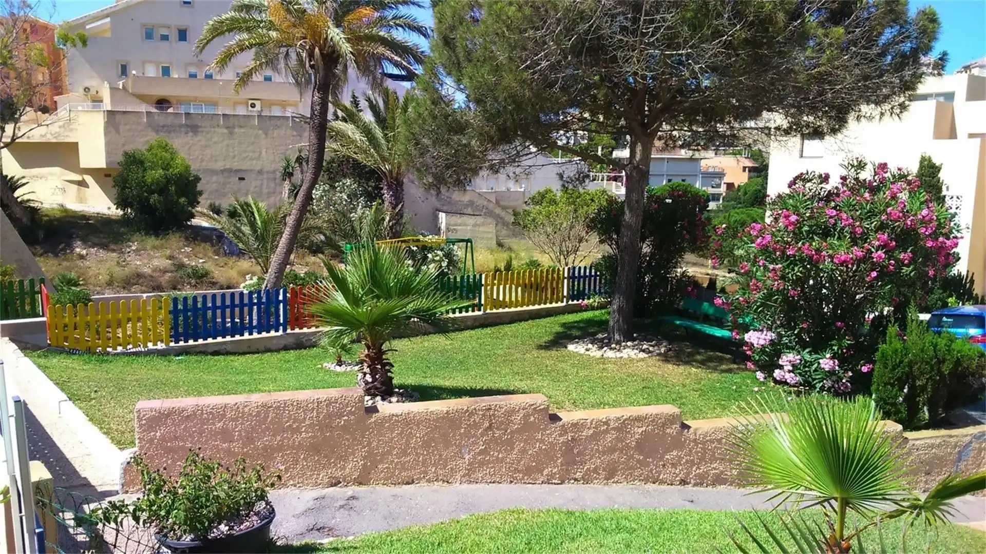 Piso en venta en Gran Vía Urb.el Pino-la Manga C-1, 1, Zona Galúa - Calnegre Jardín de Piso en venta en La Manga del Mar Menor con Aire acondicionado, Terraza y Piscina