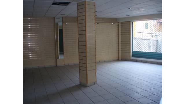 Local comercial en Venta en Lauri Volpi, 22 en L'Eixereta