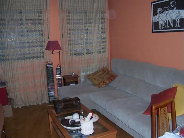 Sala d'estar de Apartament en venda en Santovenia de Pisuerga amb Calefacció, Parquet i Traster