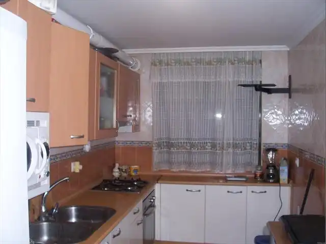 Apartamento en venta en Trillo, 1, Santovenia de Pisuerga Cocina de Apartamento en venta en Santovenia de Pisuerga con Calefacción, Parquet y Trastero