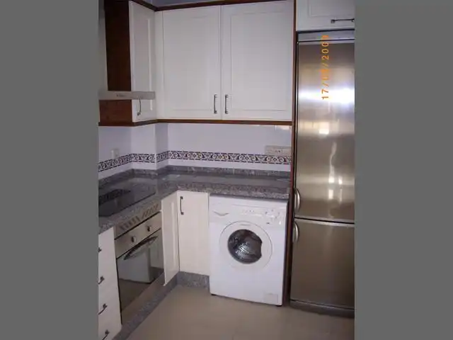Cuina de Casa o xalet en venda en Estepona amb Aire condicionat, Terrassa i Balcó