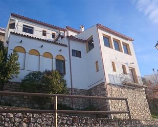 Vista exterior de Casa o xalet en venda en Segura de la Sierra amb Terrassa i Balcó