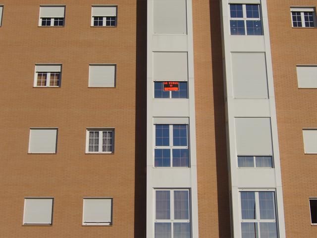 Vista exterior de Apartament en venda en  Madrid Capital amb Aire condicionat, Calefacció i Jardí privat
