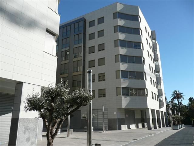Vista exterior de Pis en venda en Elche / Elx amb Aire condicionat, Calefacció i Moblat