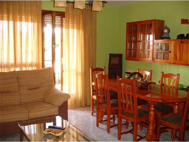 Dining room of Flat for sale in Vinuesa  with Heating, Parquet flooring and Terrace