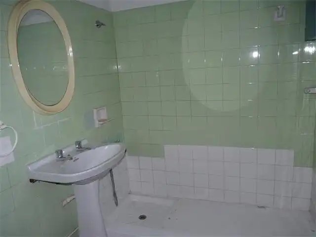 Badezimmer von Erdgeschoss zum Verkauf in Guareña