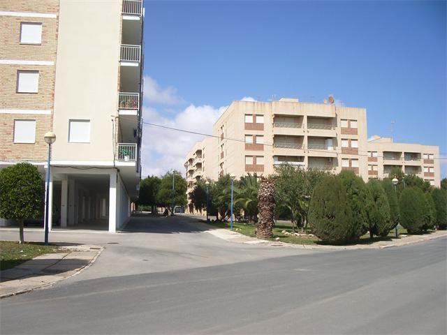 Vista exterior de Apartament en venda en Orihuela amb Terrassa