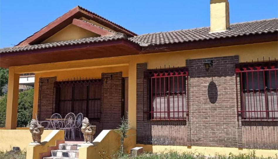 House or chalet for sale in Housing Development Marivella, 59, Marivella - Huérmeda - Embid de la Ribera, Zaragoza - image 1 Photo 1 of House or chalet for sale in Housing Development Marivella, 59, Marivella - Huérmeda - Embid de la Ribera, Zaragoza