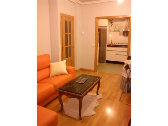 Living room of Apartment for sale in Palencia Capital  with Heating, Parquet flooring and Storage room