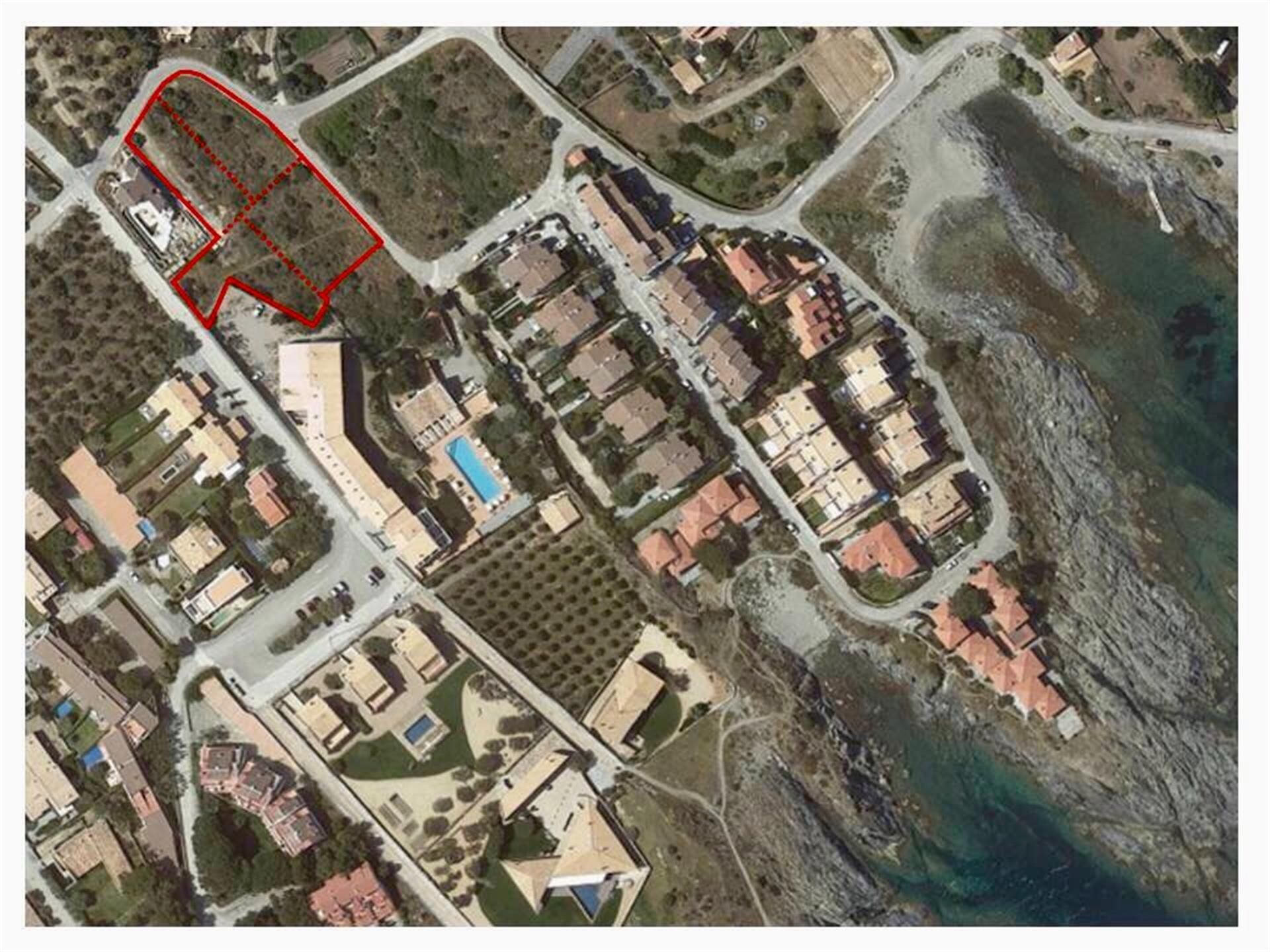 Land for sale in Cadaqués