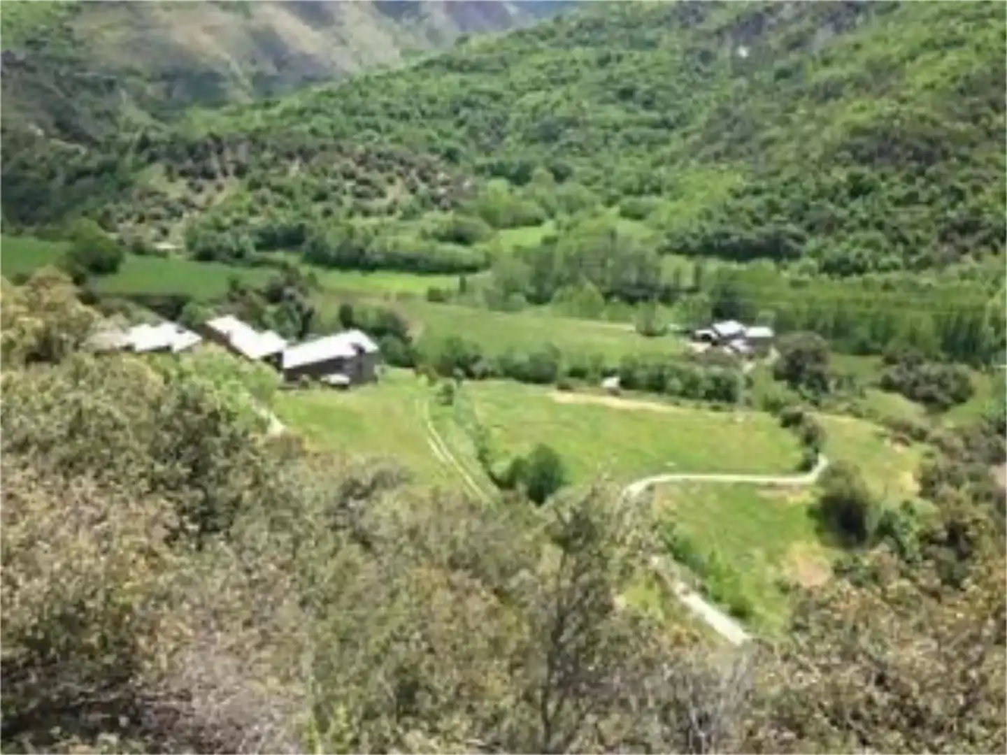 Piso en venta en Terveu, 1, Tírvia Piso en venta en Terveu, 1, Tírvia