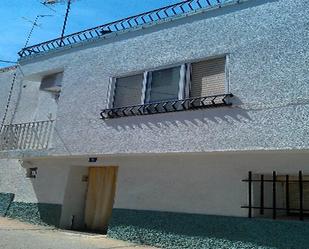 Vista exterior de Casa o xalet en venda en Cosuenda amb Aire condicionat, Terrassa i Balcó