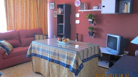 Foto 4 de Piso de alquiler en Calle Resolana, 37, San Gil, Sevilla