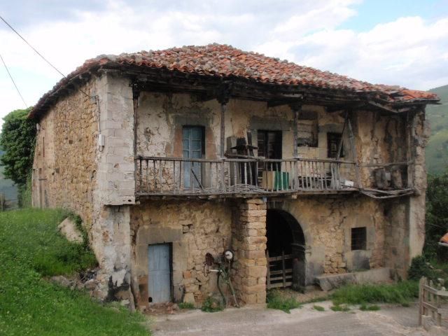 Casa adosada en venda a Sarceda, 2, Tudanca