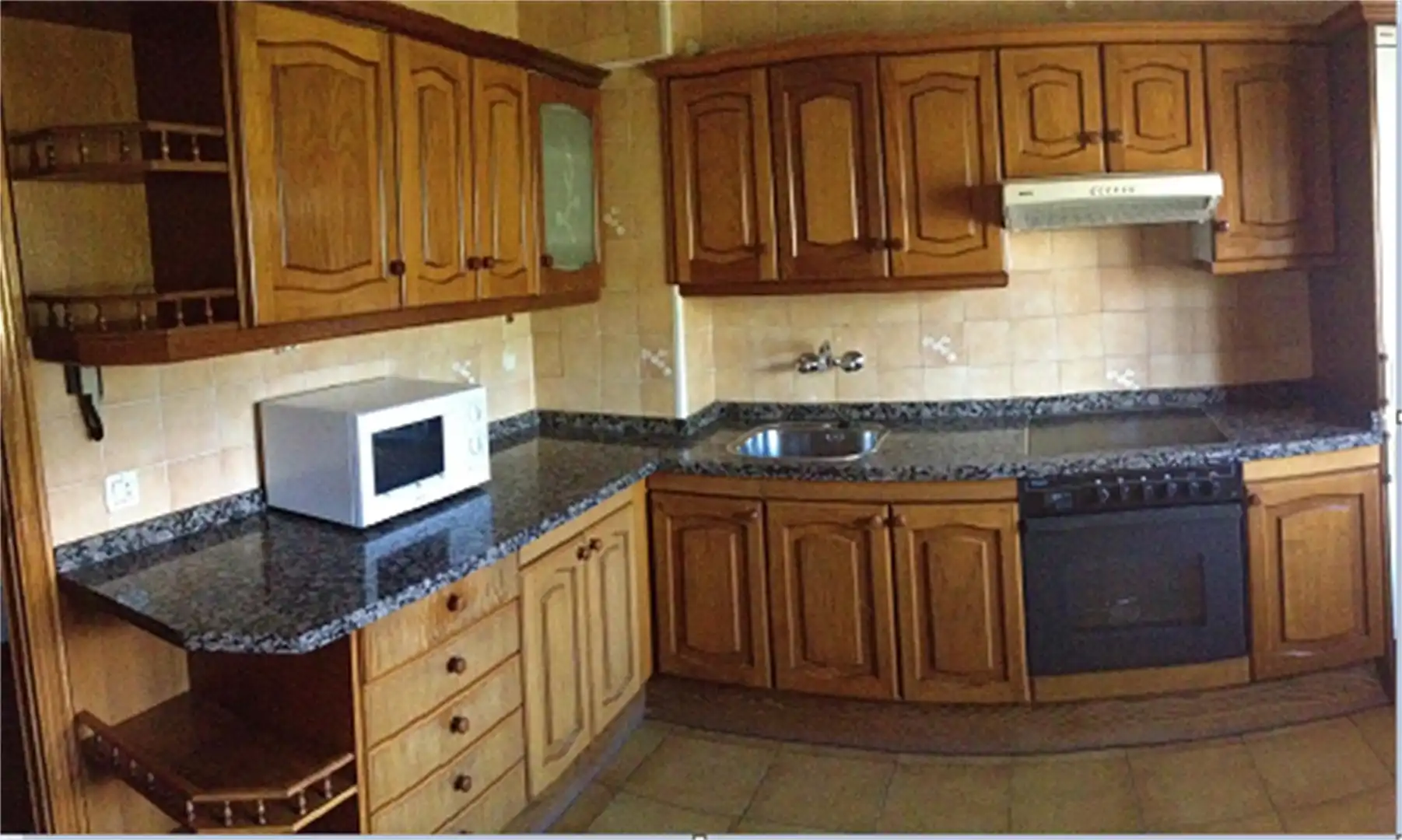 Piso en venta en Luis Guardo Reglero, 14, Boñar Cocina de Piso en venta en Boñar con Calefacción, Terraza y Amueblado