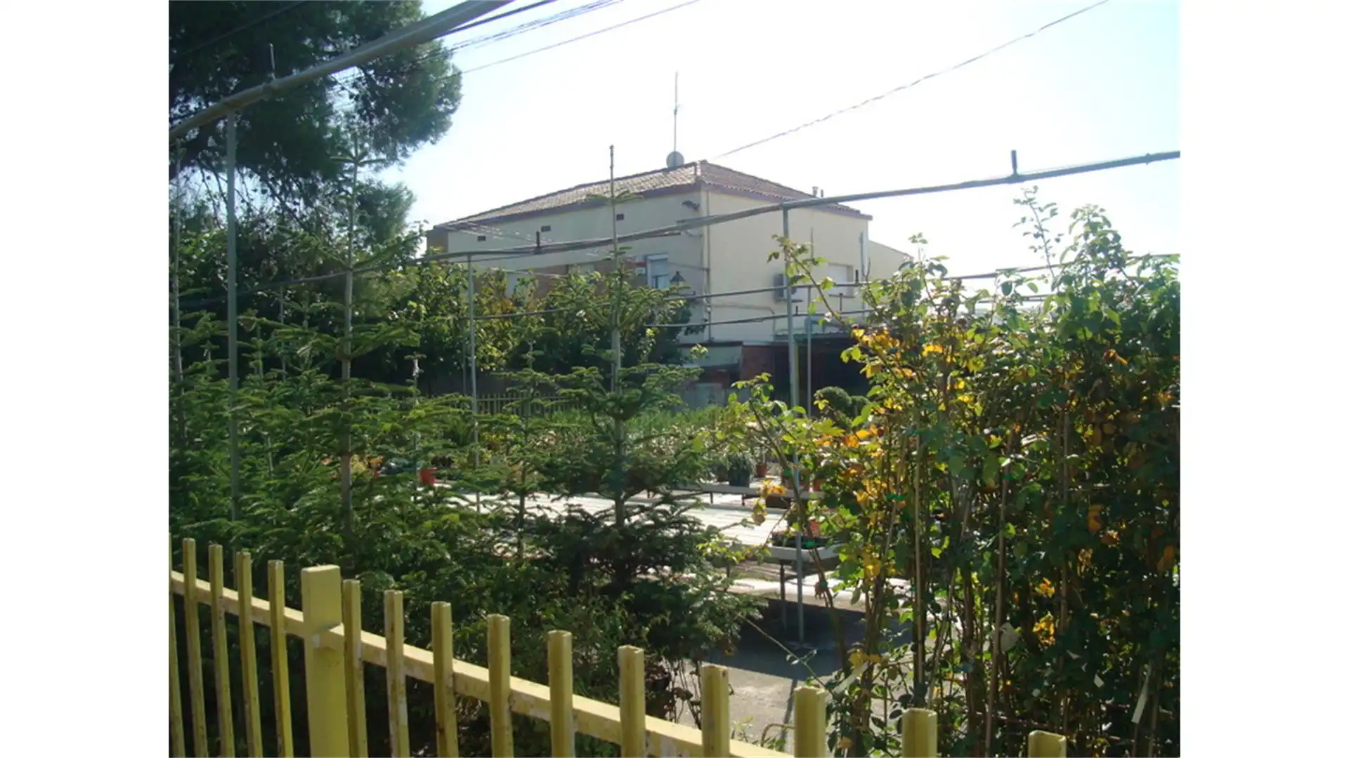 Houses for sale in Partides Rurals Exterior view of Houses for sale in Lleida Capital with Air Conditioner and Terrace