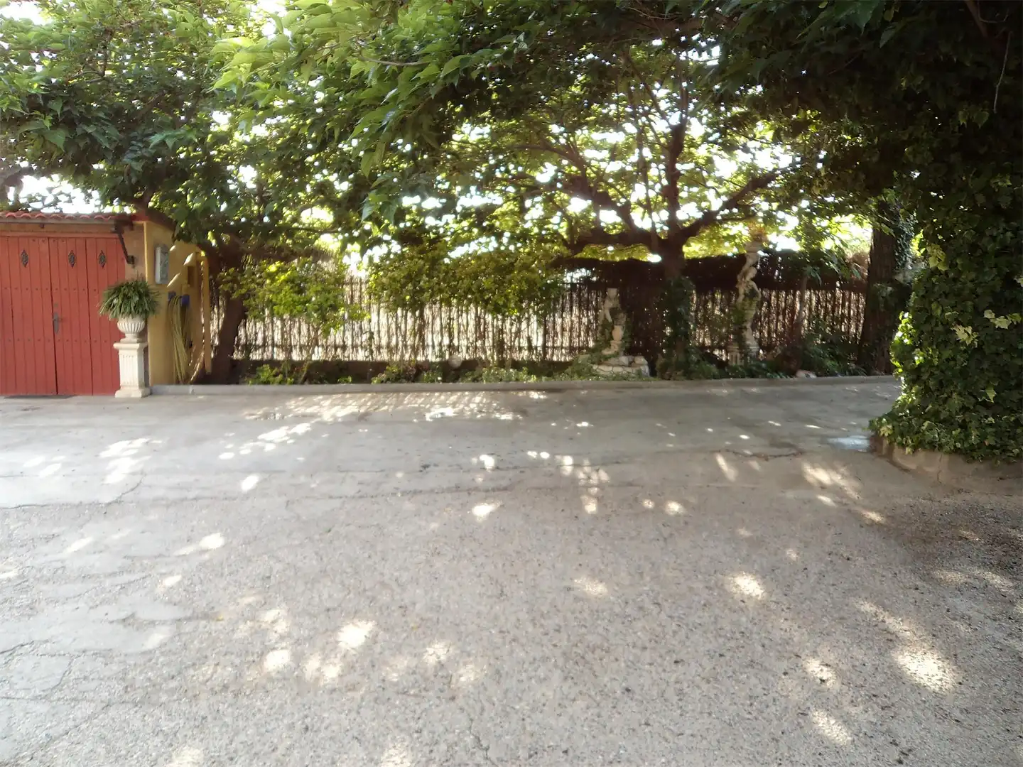 Houses for sale in Partides Rurals Exterior view of Houses for sale in Lleida Capital with Air Conditioner and Terrace