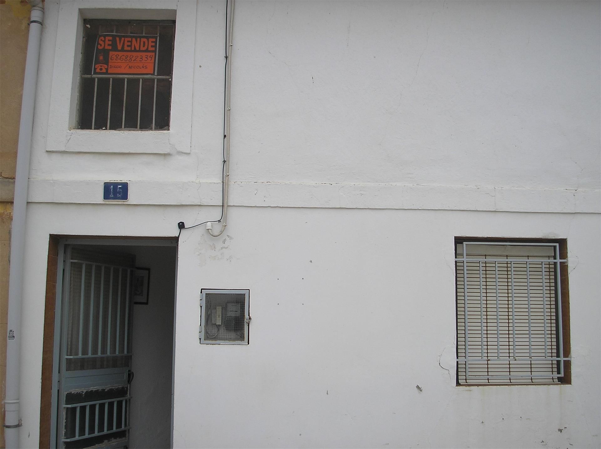 Vista exterior de Casa o xalet en venda en Caudete de las Fuentes amb Calefacció, Traster i Moblat