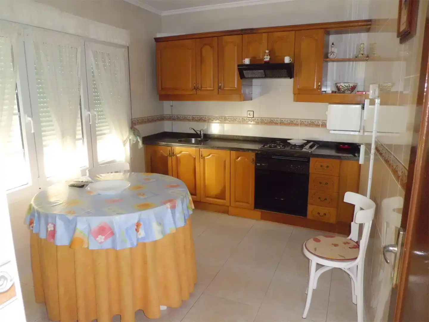 Kitchen of Houses for sale in Bustillo del Páramo