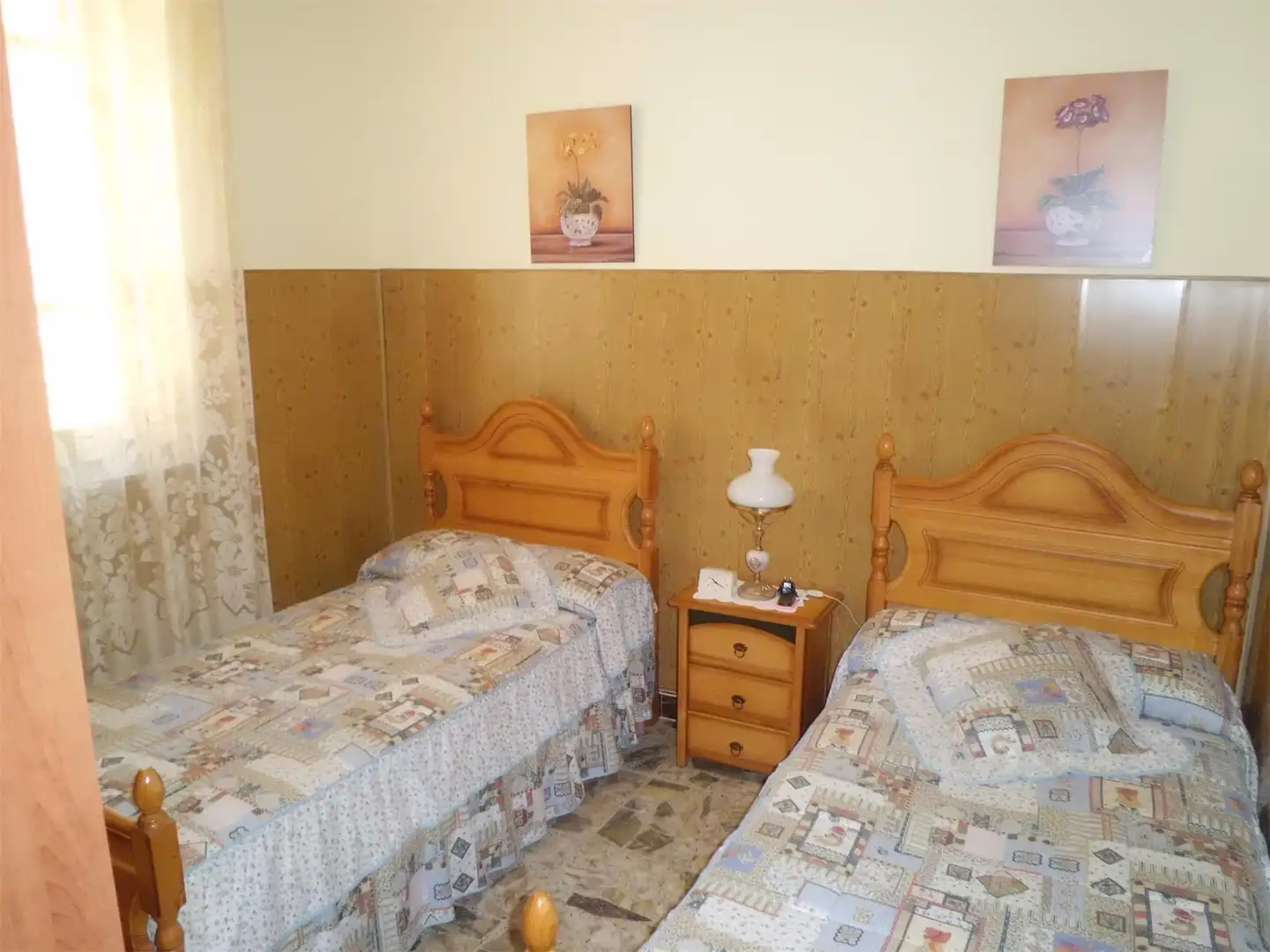 Bedroom of Houses for sale in Bustillo del Páramo