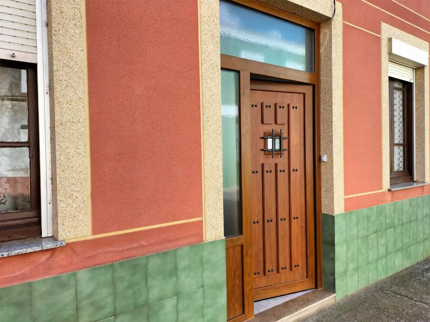 Exterior view of Houses for sale in Bustillo del Páramo