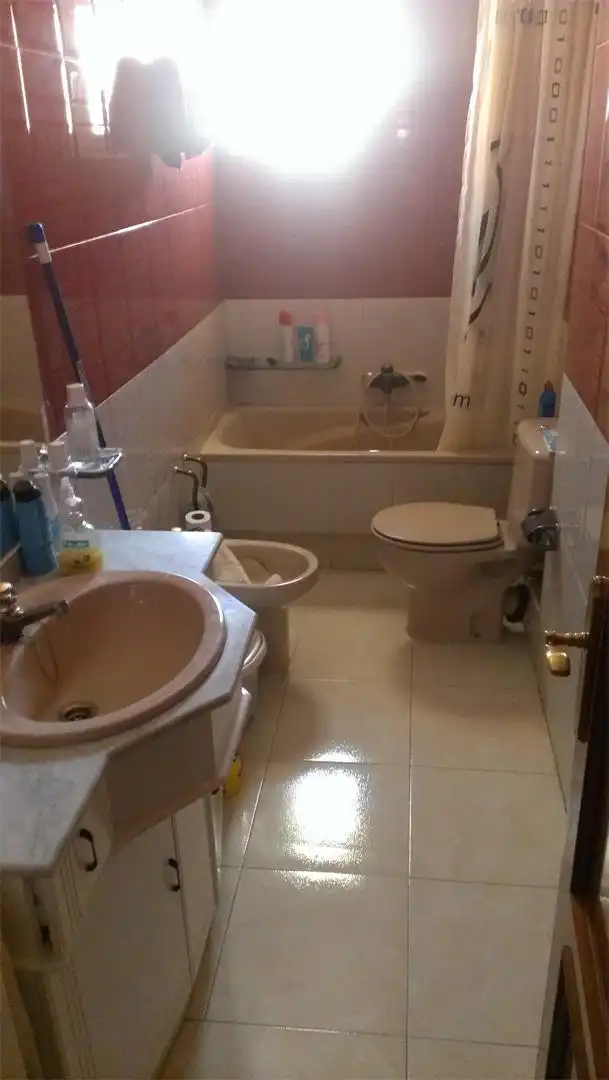 Piso en venta en Empedrada, 13, Sur Baño de Piso en venta en Ávila con Calefacción, Parquet y Terraza