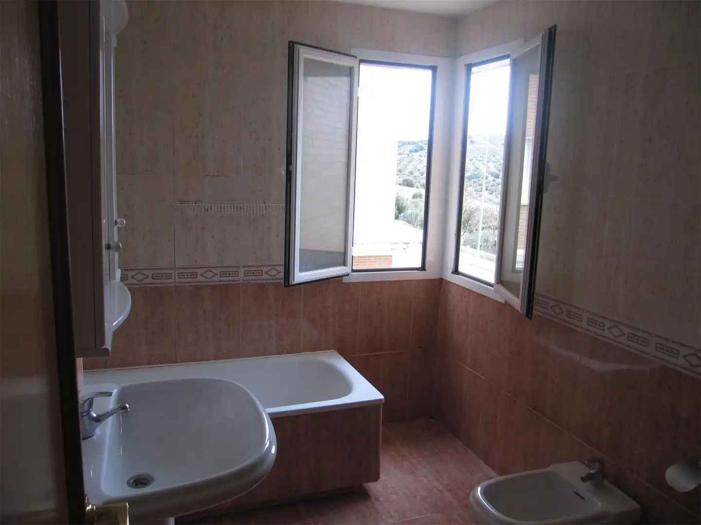 Piso de alquiler en Tres Culturas. C/ Dr. Fleming, 1, Buenavista - Valparaíso - La Legua Piso de alquiler en Tres Culturas. C/ Dr. Fleming, 1, Buenavista - Valparaíso - La Legua