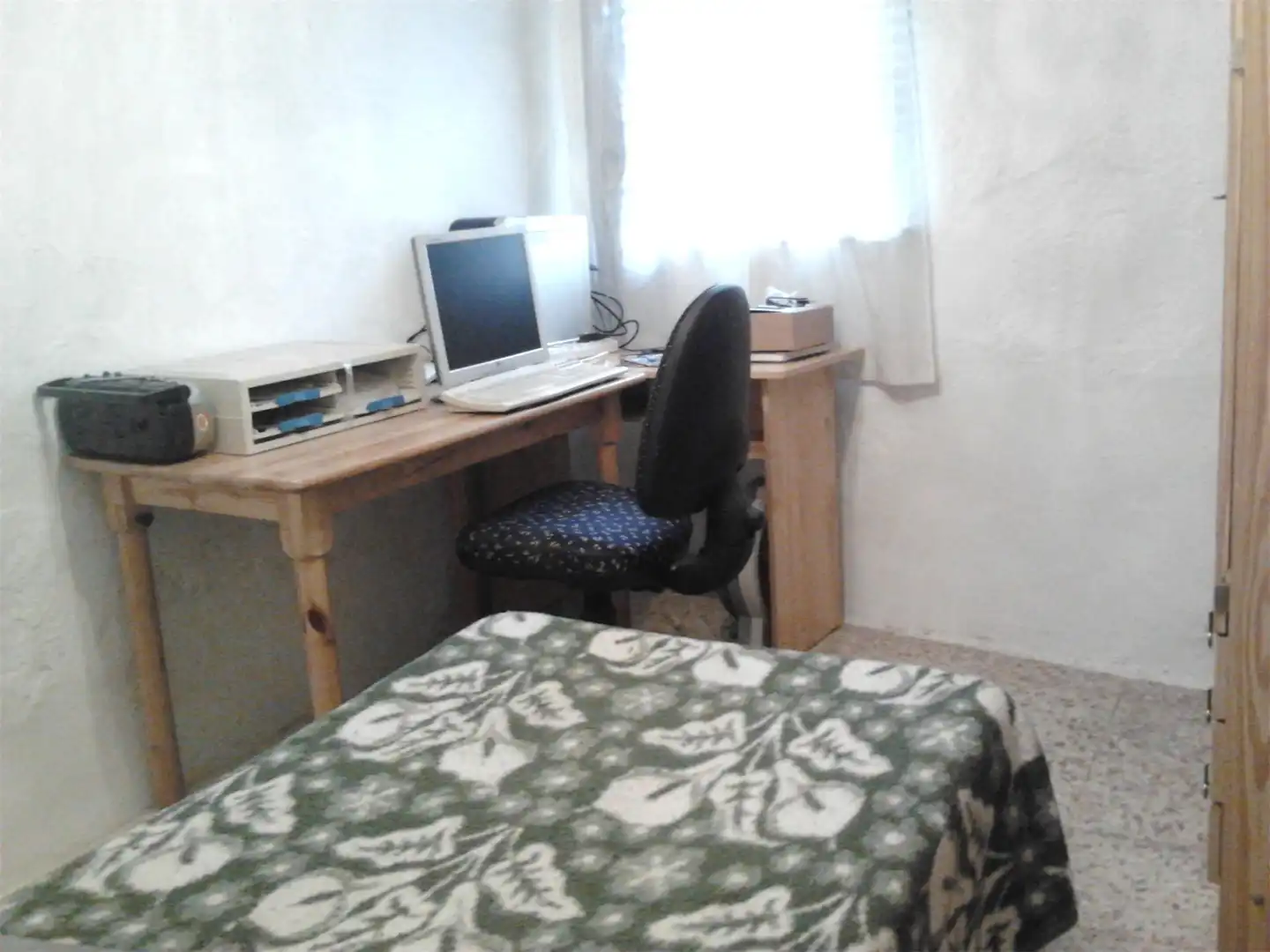 Detached homes for sale in Sevilla, 18, Requena Bedroom of Detached homes for sale in Requena with Terrace, Storage room and Internet