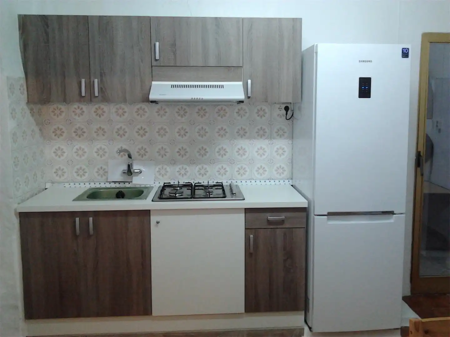 Detached homes for sale in Sevilla, 18, Requena Kitchen of Detached homes for sale in Requena with Terrace, Storage room and Internet