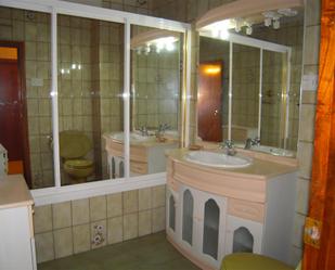 Bathroom of Flat for sale in Aldeanueva de la Vera  with Balcony