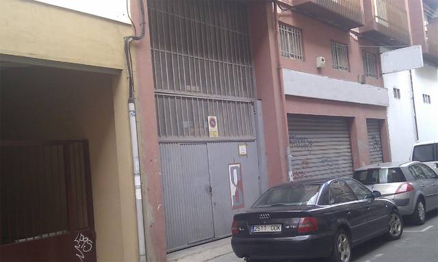 Local comercial en Alquiler en Florián Docampo, 7 en San Lázaro