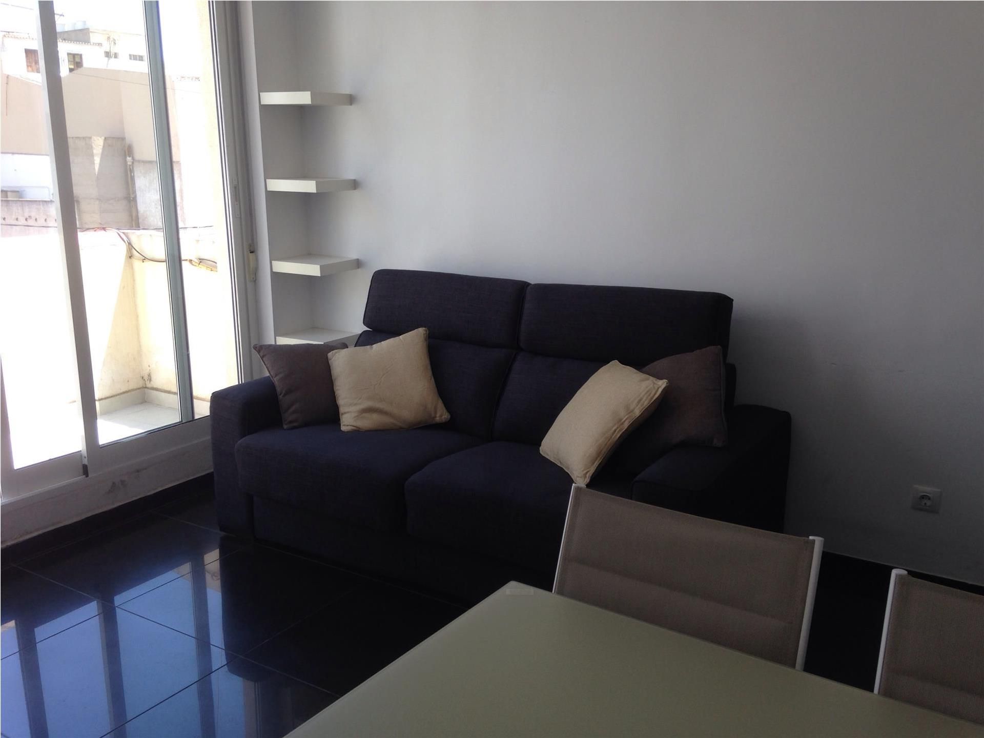 Attic to rent in Navarra, 25, Hospital - Plaza del Real