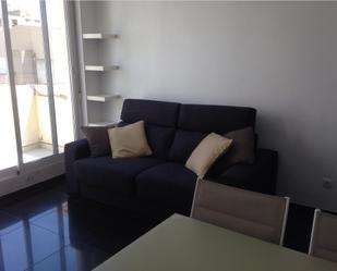 Attic to rent in Navarra, 25, Hospital - Plaza del Real