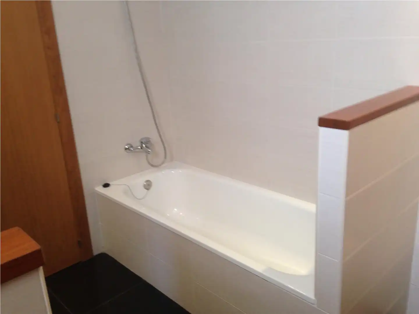 Attic for rent in Navarra, 25, Hospital - Plaza del Real Attic for rent in Navarra, 25, Hospital - Plaza del Real