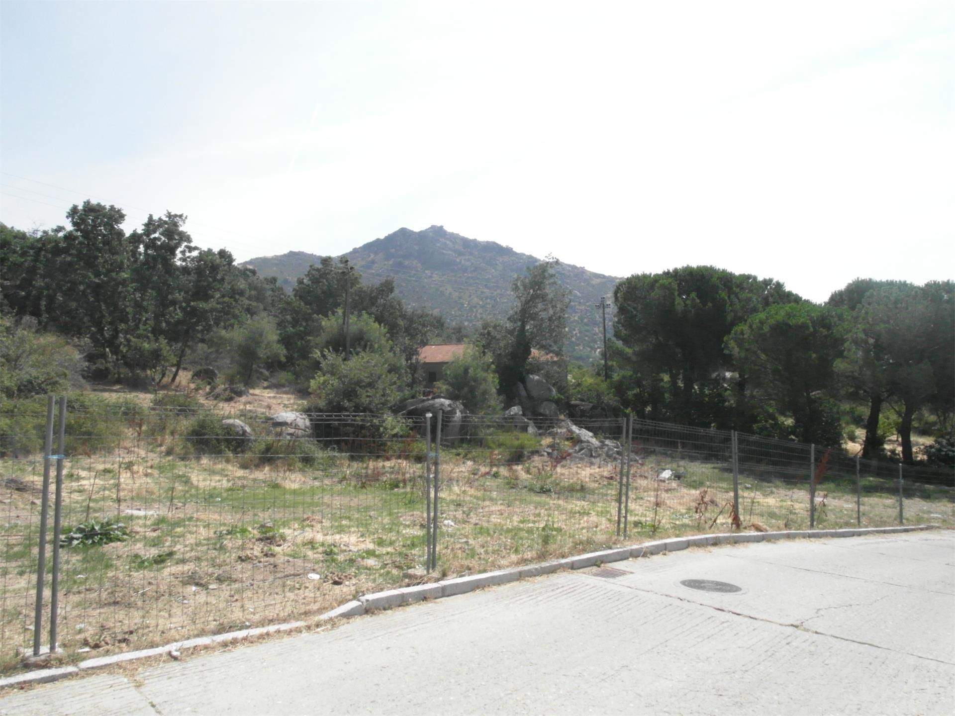 Terreno en venta en Zarzalejo