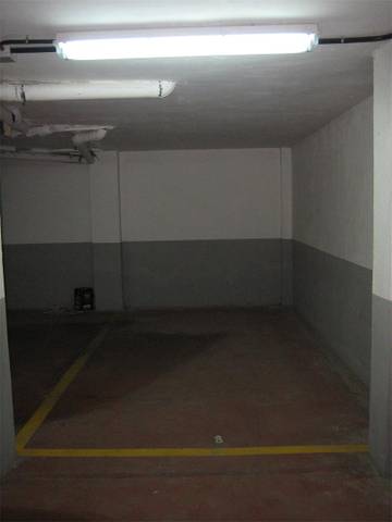 Garaje en Alquiler en Carlos Martín Álvarez, 19 en Valdeolmos-Alalpardo