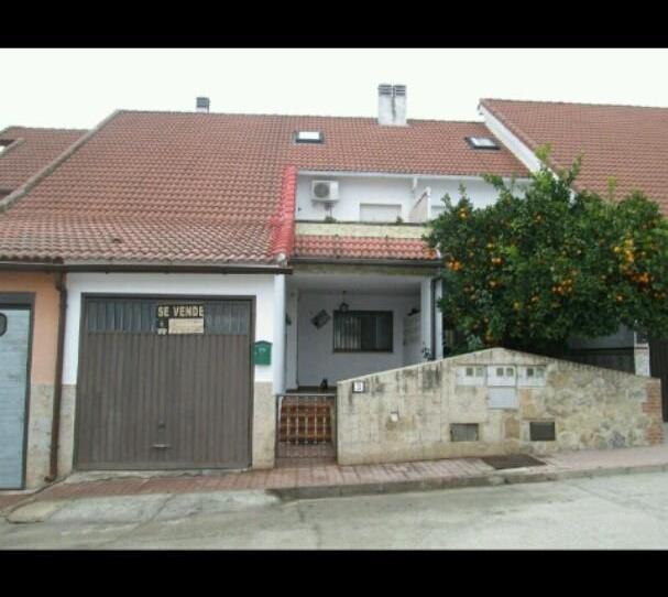 Photo 1 of House or chalet for sale in Street Almazara, 3, Madrigal de la Vera, Cáceres
