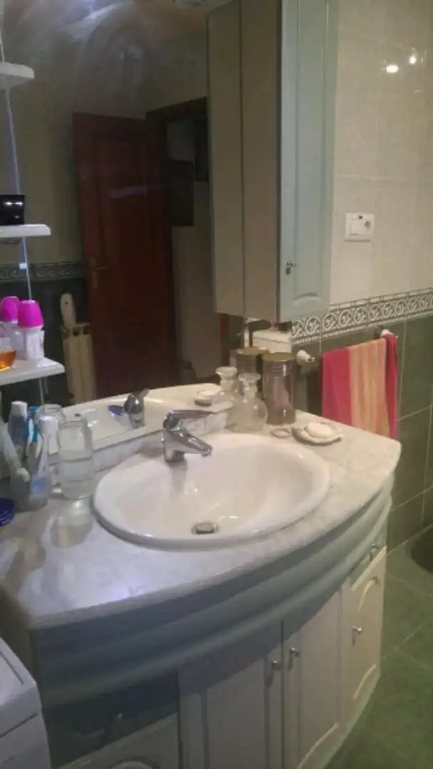 Casa o xalet en venda a Almazara, 3, Madrigal de la Vera Bany de Casa o xalet en venda en Madrigal de la Vera amb Aire condicionat, Calefacció i Jardí privat