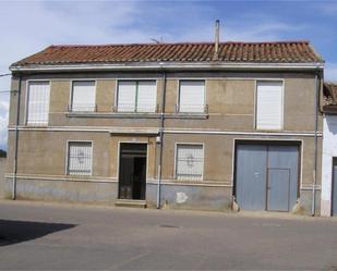 Vista exterior de Casa o xalet en venda en San Cristóbal de la Polantera amb Balcó