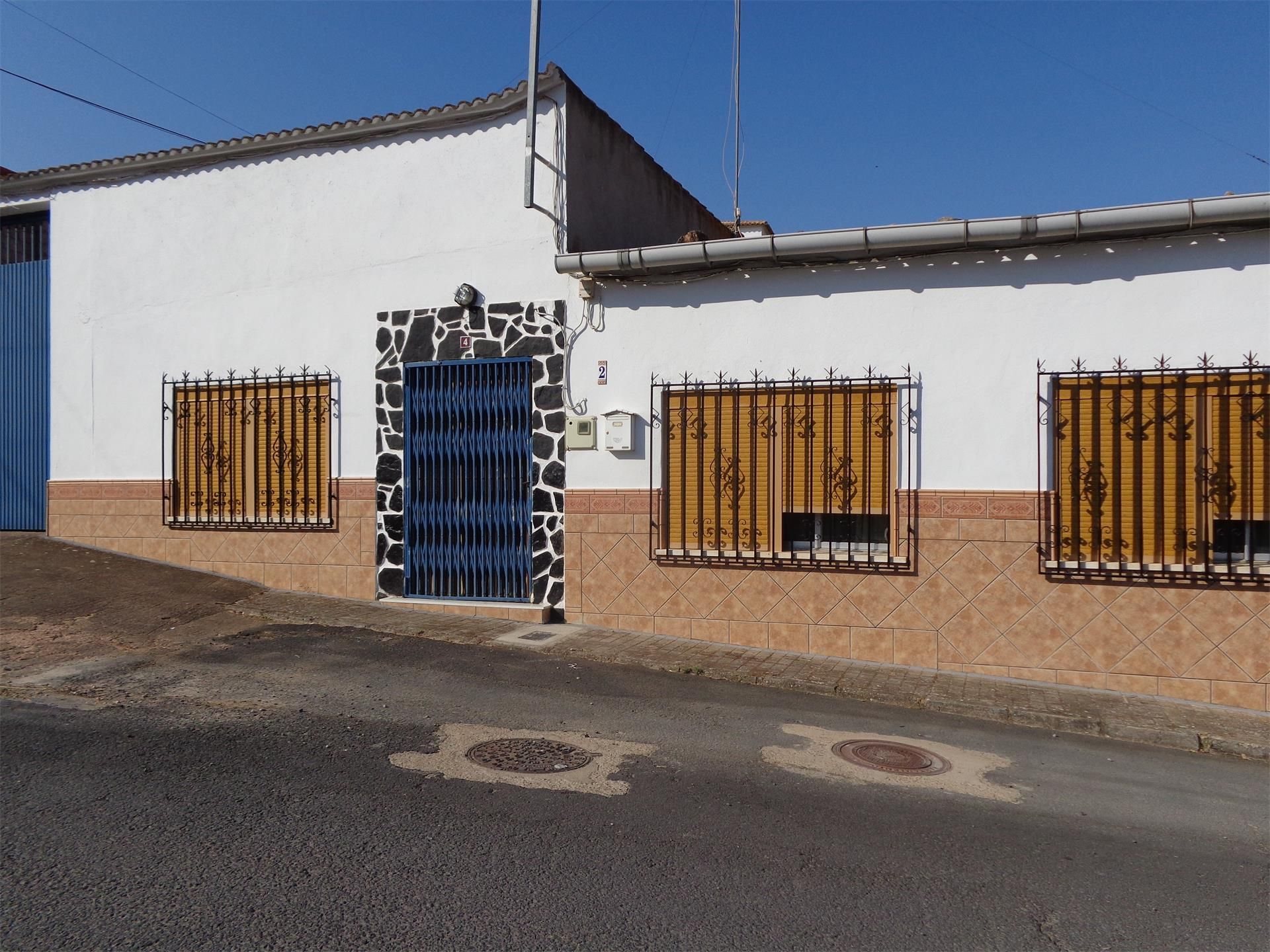 Vista exterior de Planta baixa en venda en Ruidera amb Calefacció, Moblat i Forn