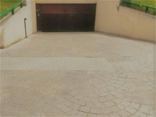 Garaje en Alquiler en Colombia, 5 en Valleaguado - La Cañada