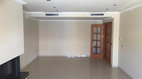 Foto 5 de Casa adosada en venta en Calle Garrigàs, 26, Vilafant, Girona