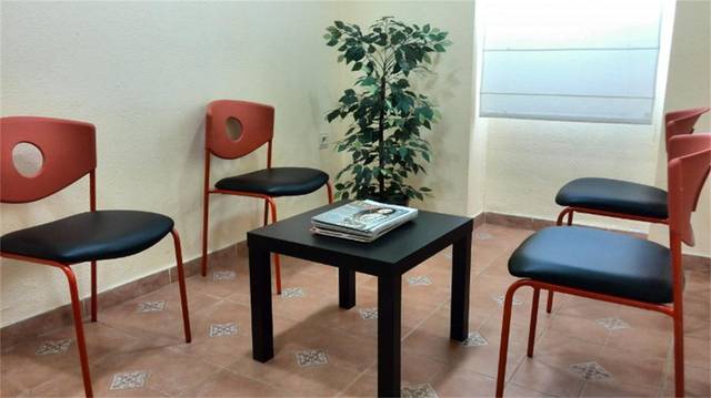 Oficina en Alquiler en Alférez Yañez Jiménez, 8 en Carranque - Haza Cuevas