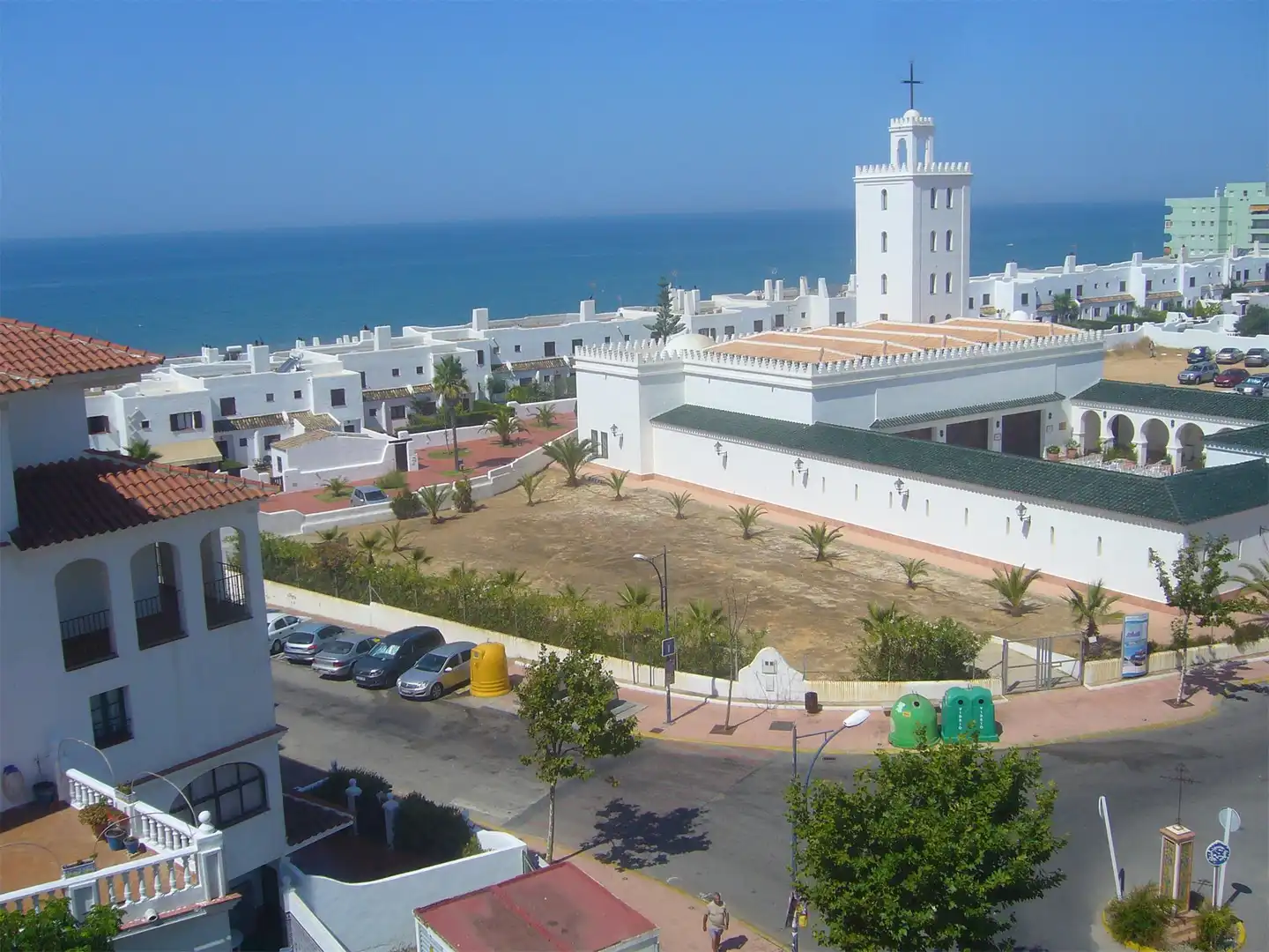 Vista exterior de Piso en venta en Almonte con Terraza y Piscina