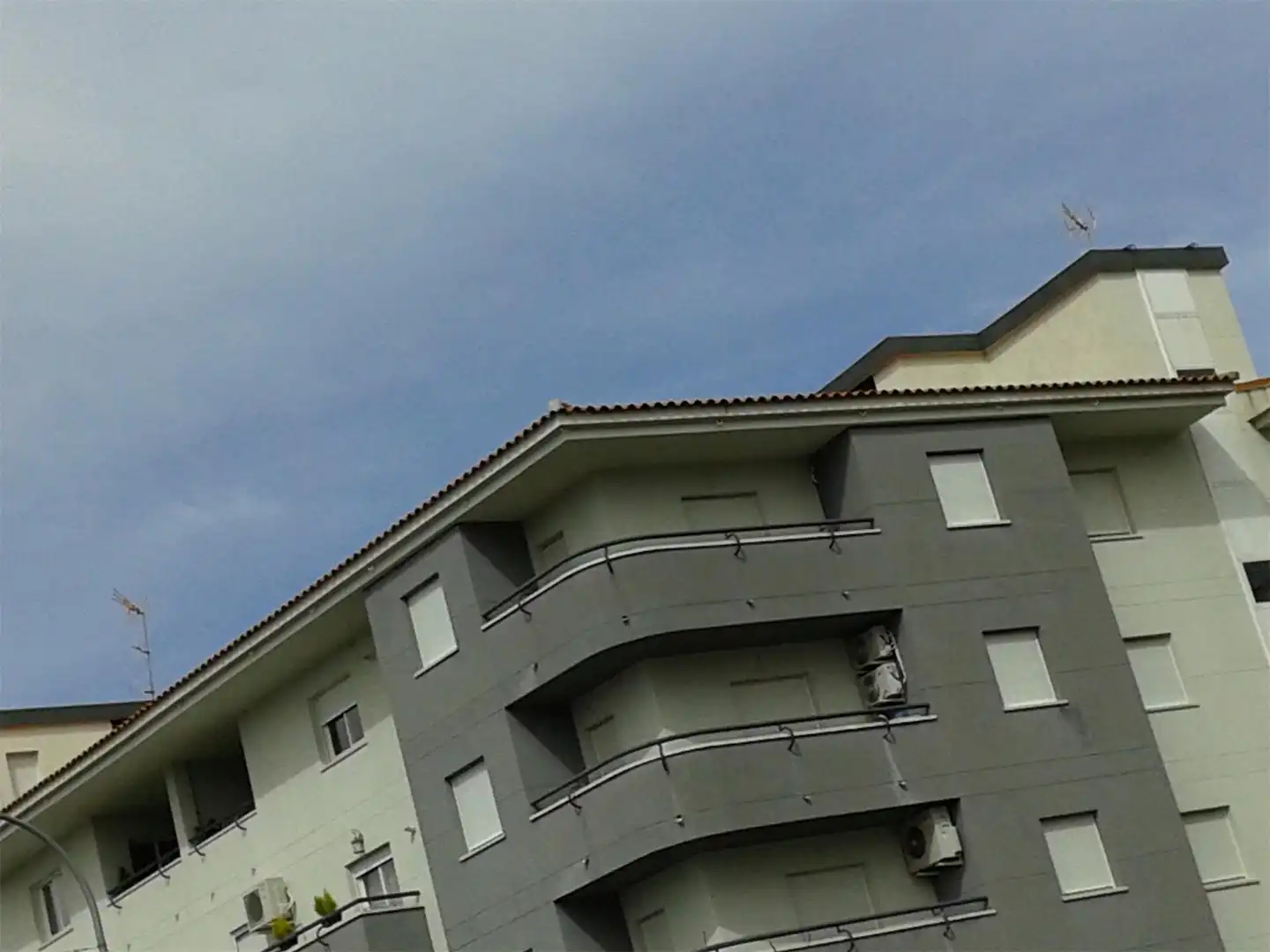 Flat for sale in Los Pinos - El Pilar Exterior view of Flat for sale in Plasencia with Air Conditioner, Heating and Terrace