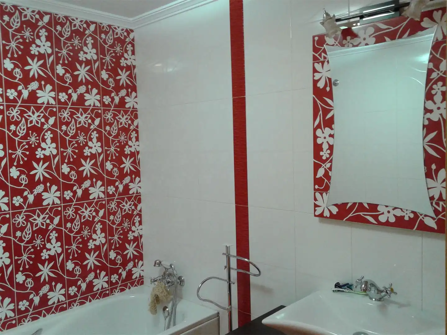 Flat for sale in Los Pinos - El Pilar Bathroom of Flat for sale in Plasencia with Air Conditioner, Heating and Terrace