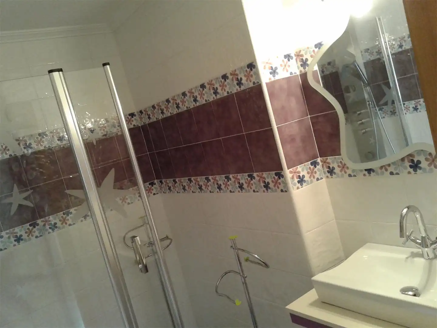 Flat for sale in Los Pinos - El Pilar Bathroom of Flat for sale in Plasencia with Air Conditioner, Heating and Terrace